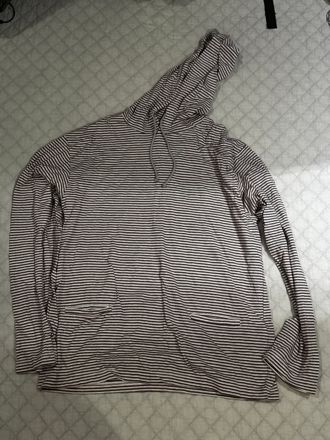 해칭룸 스트라이프 후드티 상품이미지1