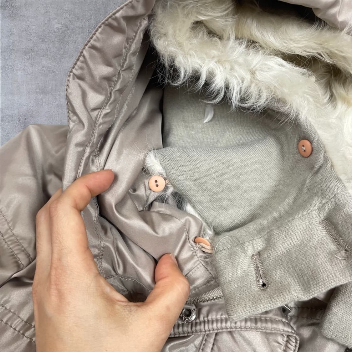 톰보이 Tomboy 골드베이지 후드 퍼 덕다운 숏패딩 85 상품이미지5