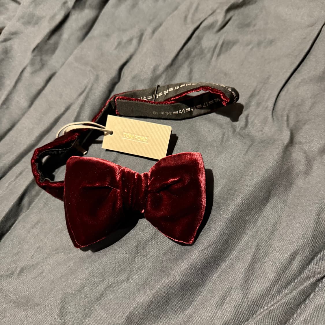새상품) 톰포드 벨벳 와인 보타이 판매 합니다. 상품이미지1