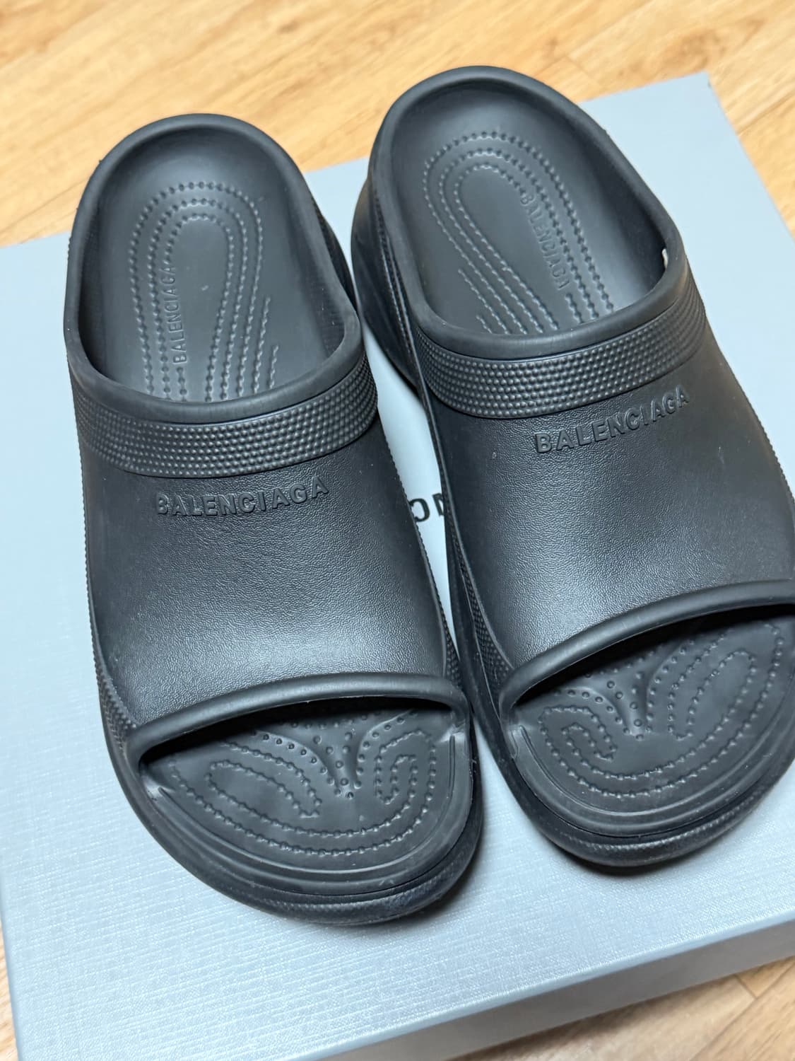 발렌시아가 크록스 42  상품이미지2