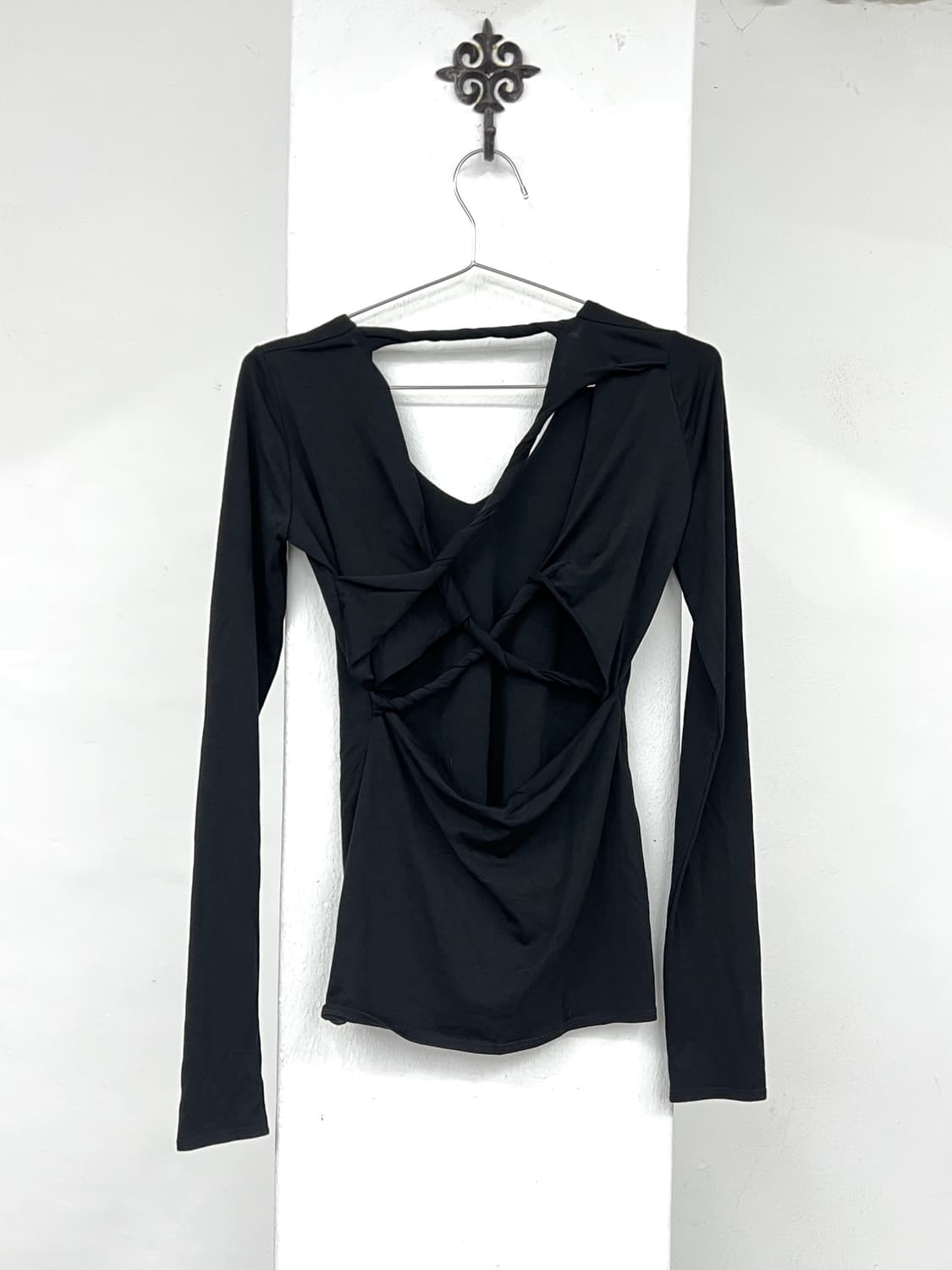 strape back enticement long sleeve 상품이미지2