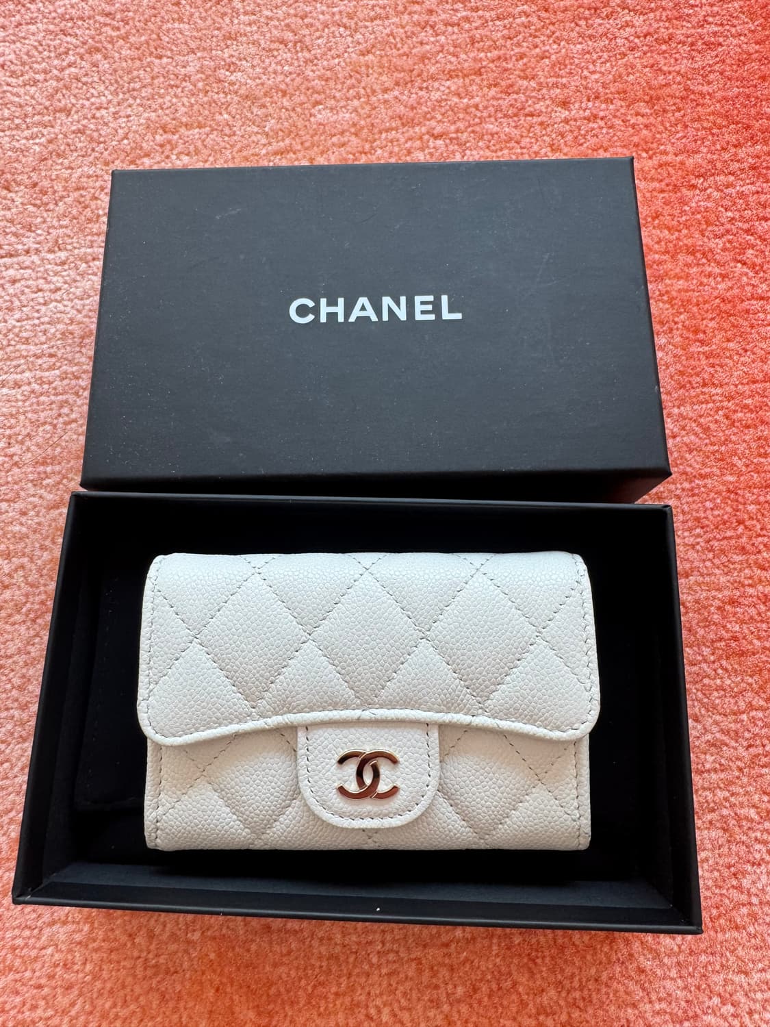 샤넬 케비어반지갑 상품이미지1