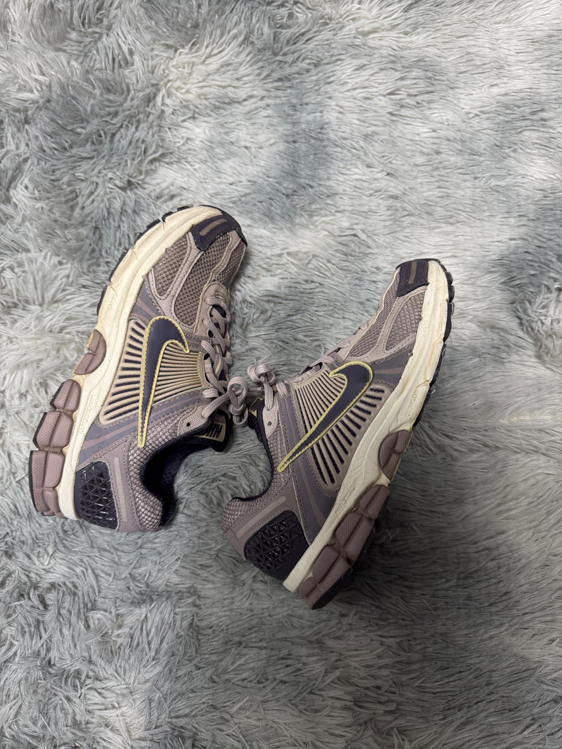 나이키 줌보메로5 바이올렛240mm 상품이미지1