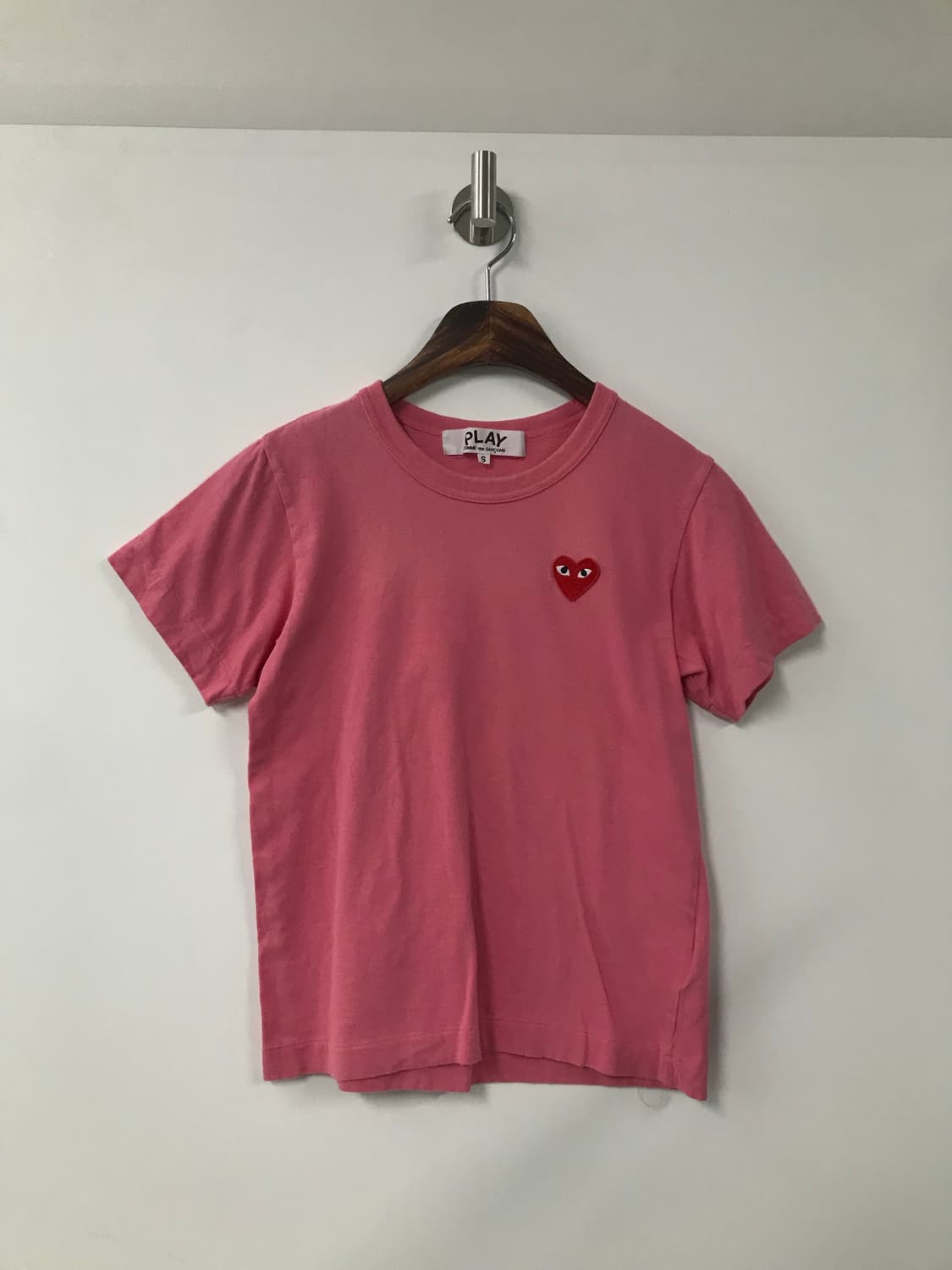 꼼데가르송 플레이 핑크 반팔 티셔츠 상품이미지2