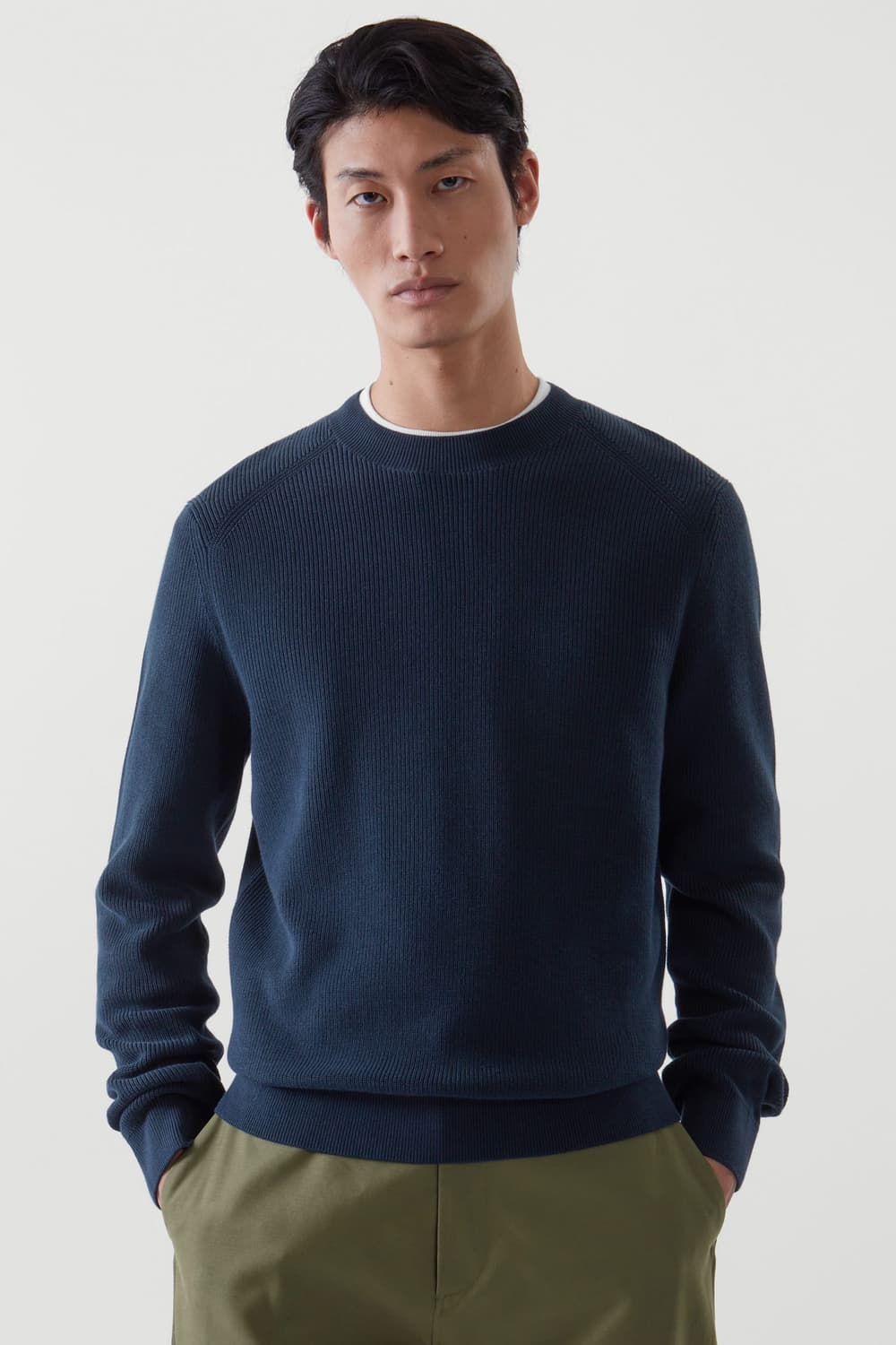 [코스] 레귤러핏 크루넥 스웨터 상품이미지2