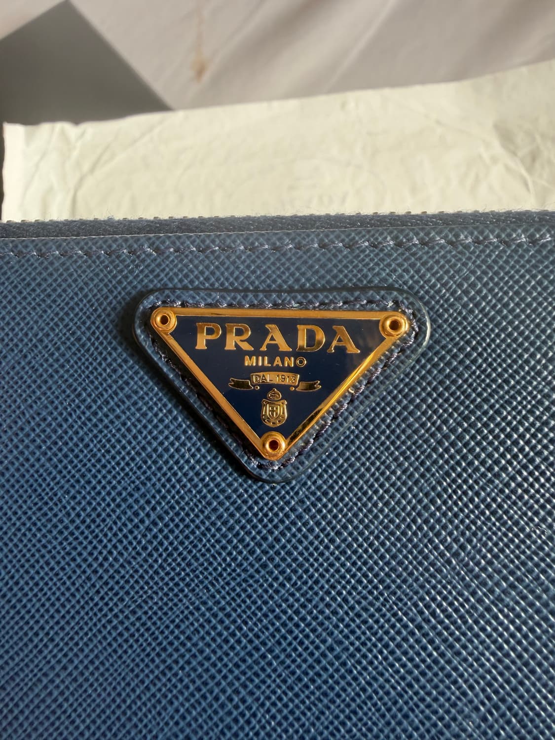 (미사용) 프라다 사피아노 지퍼 장지갑 코발트블루 상품이미지4