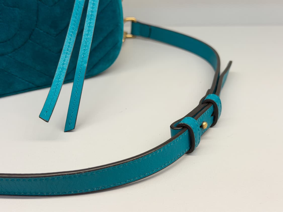 구찌 벨벳 마틀라세 GG 마몽 스몰 크로스백 상품이미지8