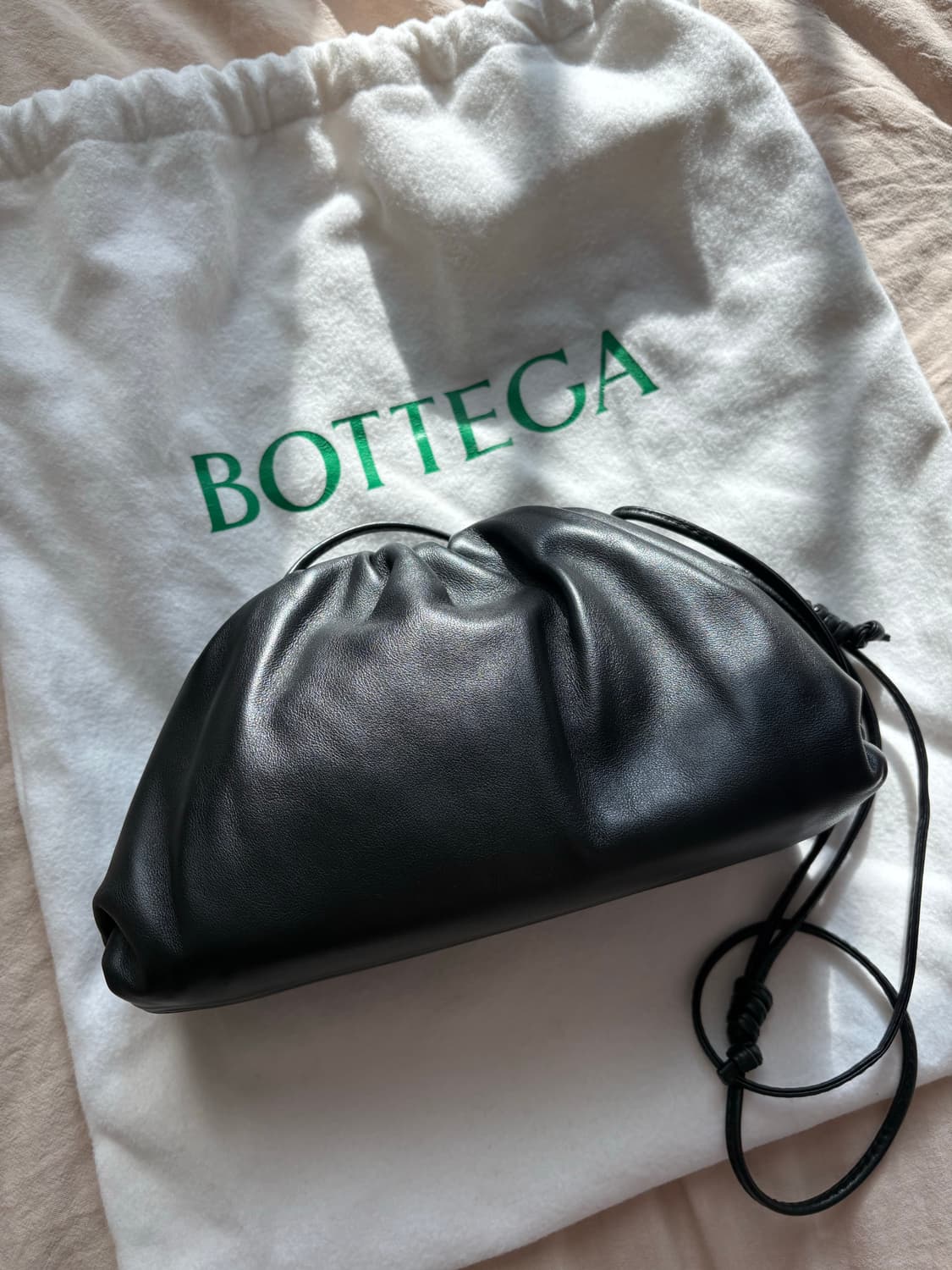 보테가베네타 만두백 미니 상품이미지2