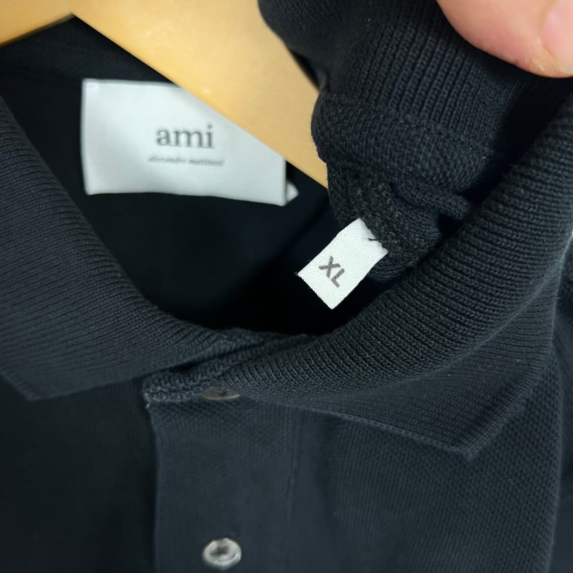 AMI 아미 스몰하트 블랙 반팔 카라티 상품이미지5