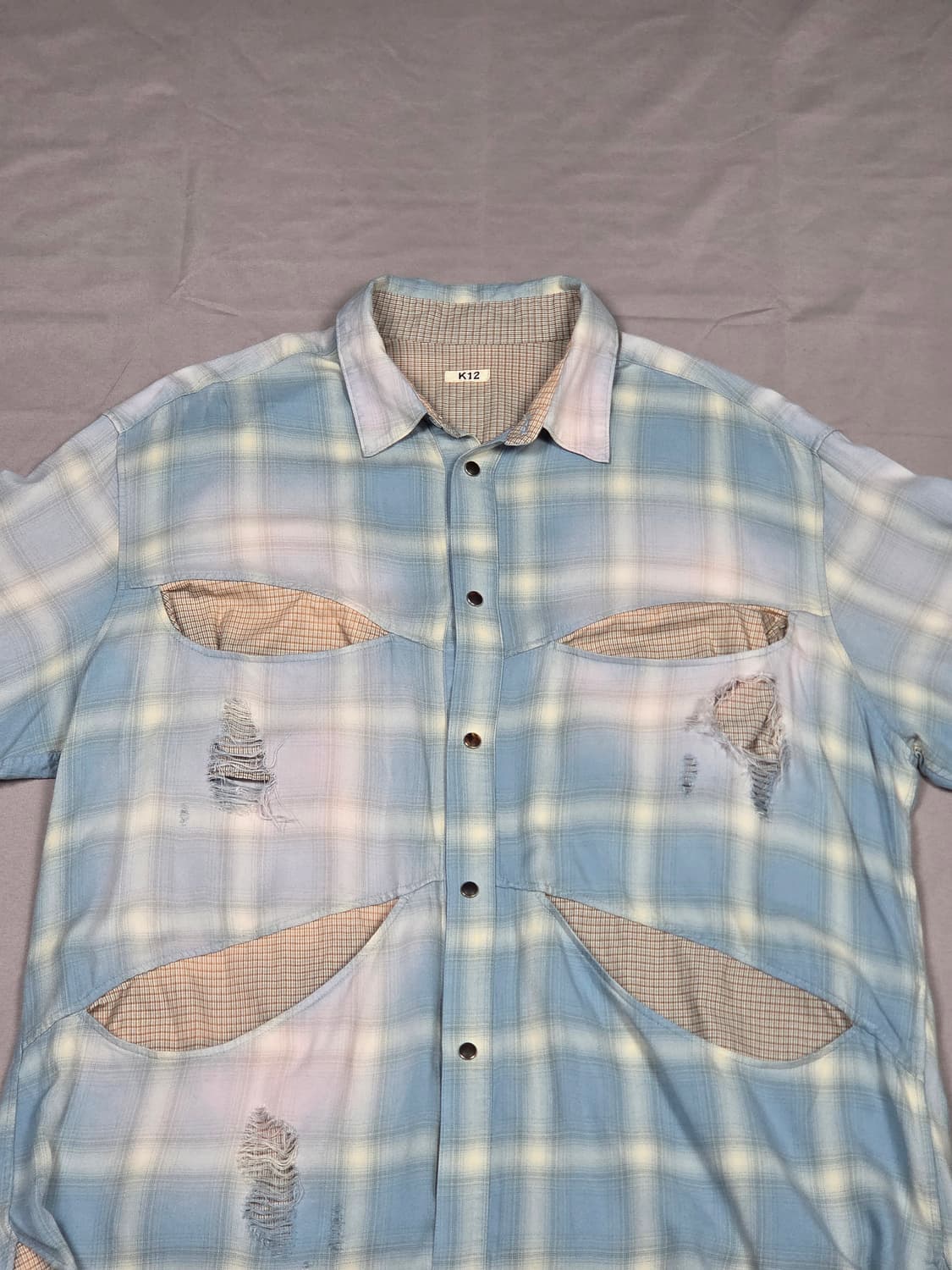 [코키] 25SS 빈티지 이펙트 컷아웃 체크 셔츠 | S00095 상품이미지2