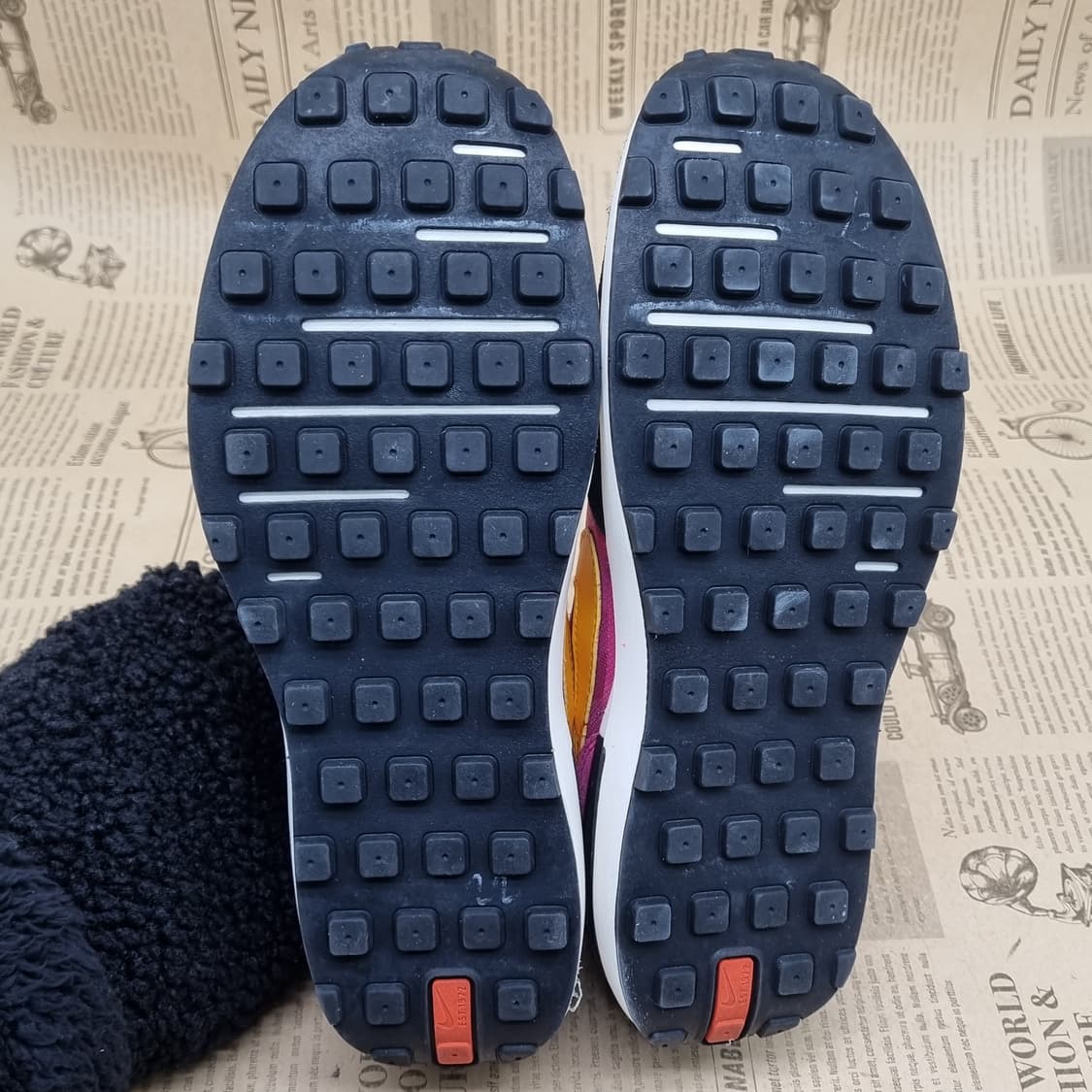 나이키 와플원 엑티브 푸시아 스니커즈240 상품이미지3