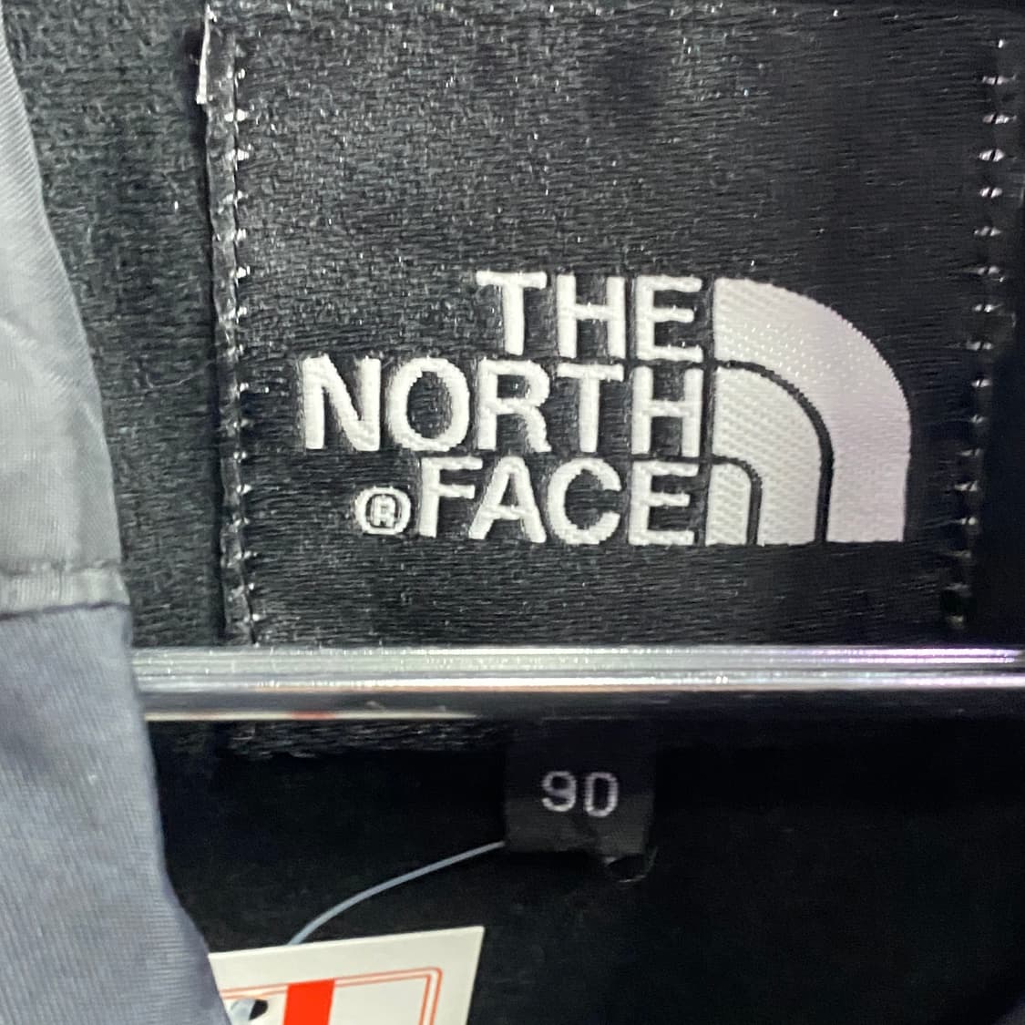 노스페이스 자수 로고 블랙 바람막이 B3208 상품이미지4