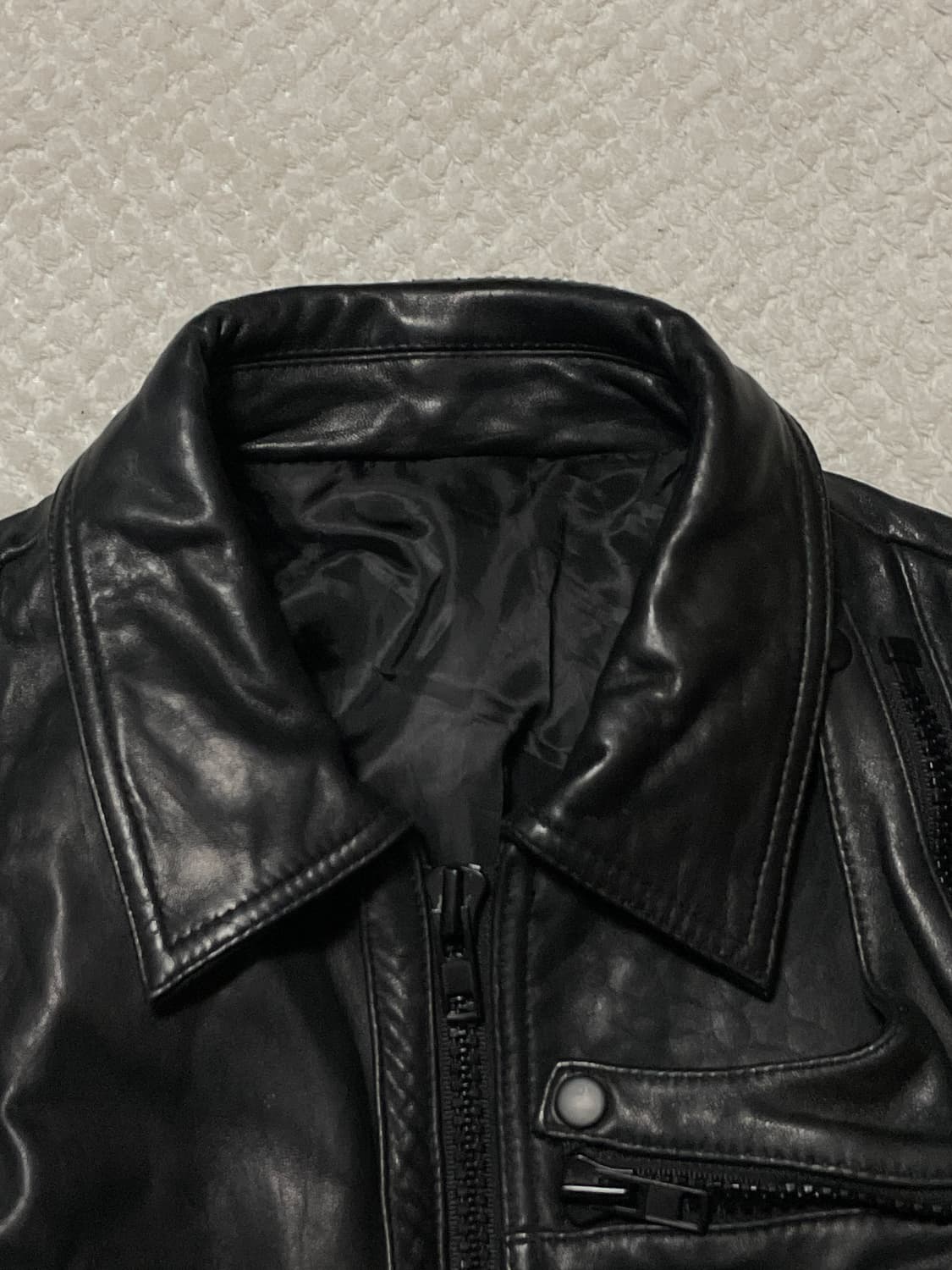 웨스턴 무드 램스킨 양가죽 포켓 디테일 레더 자켓 상품이미지5