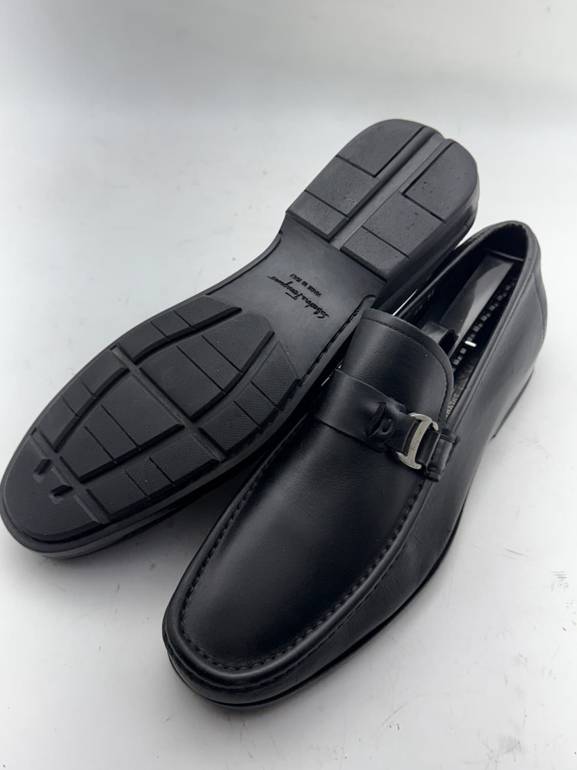 정품)페라가모255 상품이미지1