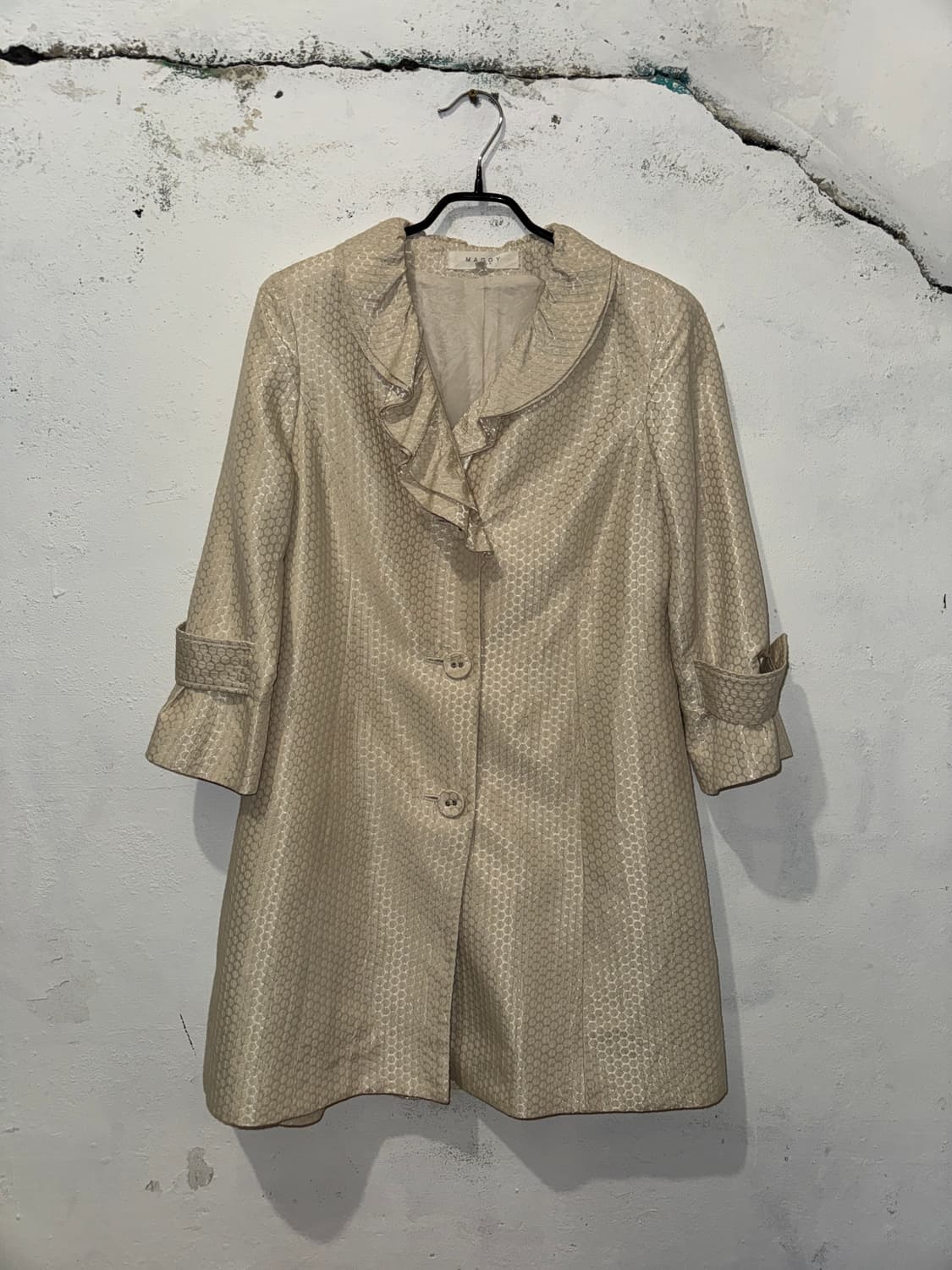 도트 프릴 코트 상품이미지1