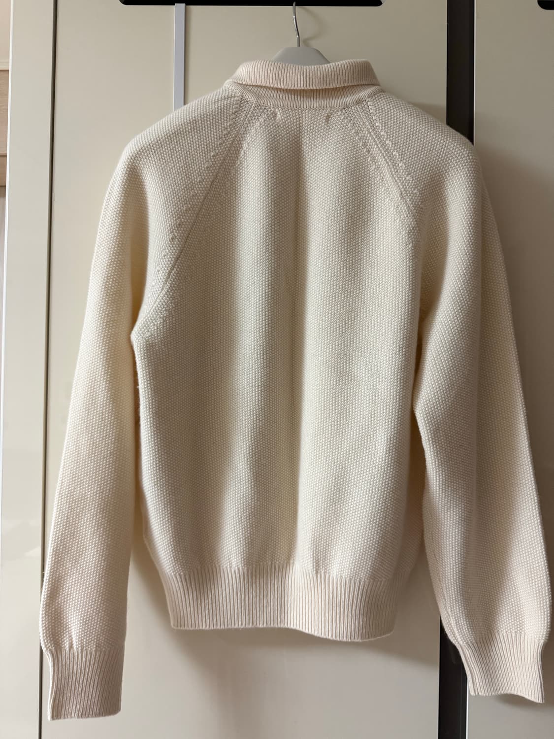 낫띵리튼 집업 니트 상품이미지2