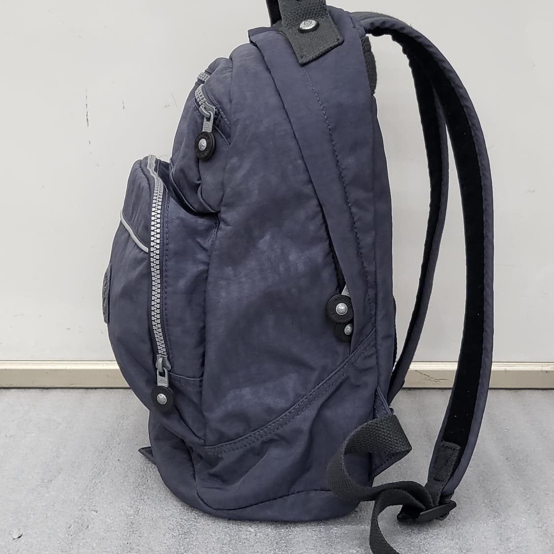 상태좋은 키플링 매력적인 네이비 색상 백팩 상품이미지4