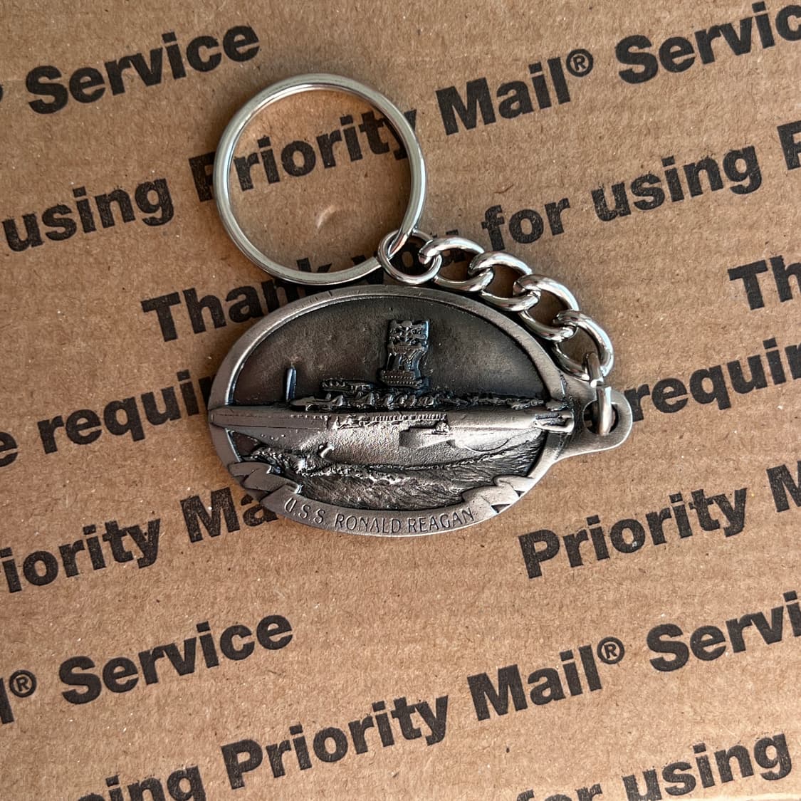 90s vtg USS Ronald Reagan Keyring 상품이미지1