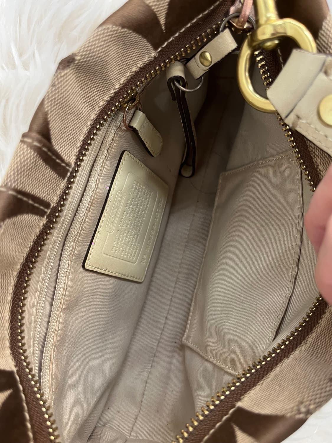 Coach White Mini Shoulder Bag 상품이미지10