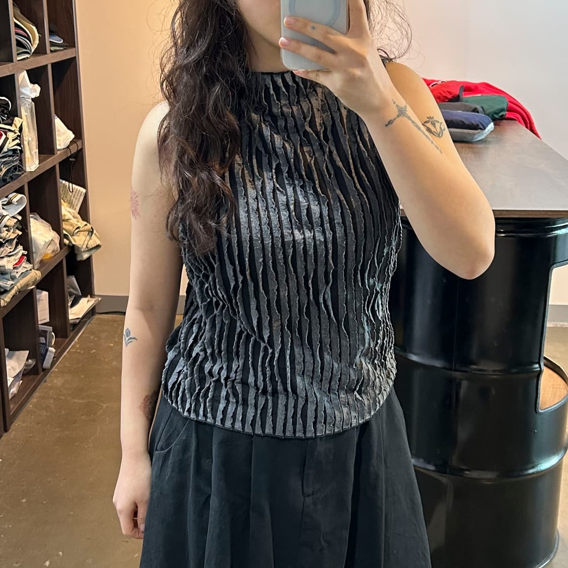 플리츠 러플 디테일 슬리브리스 상품이미지6