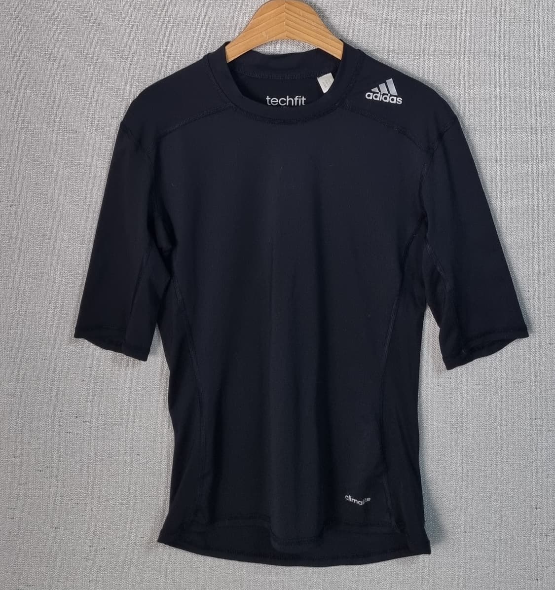 L (100) 아디다스 컴프레션 블랙 머슬핏 반팔티 상품이미지1