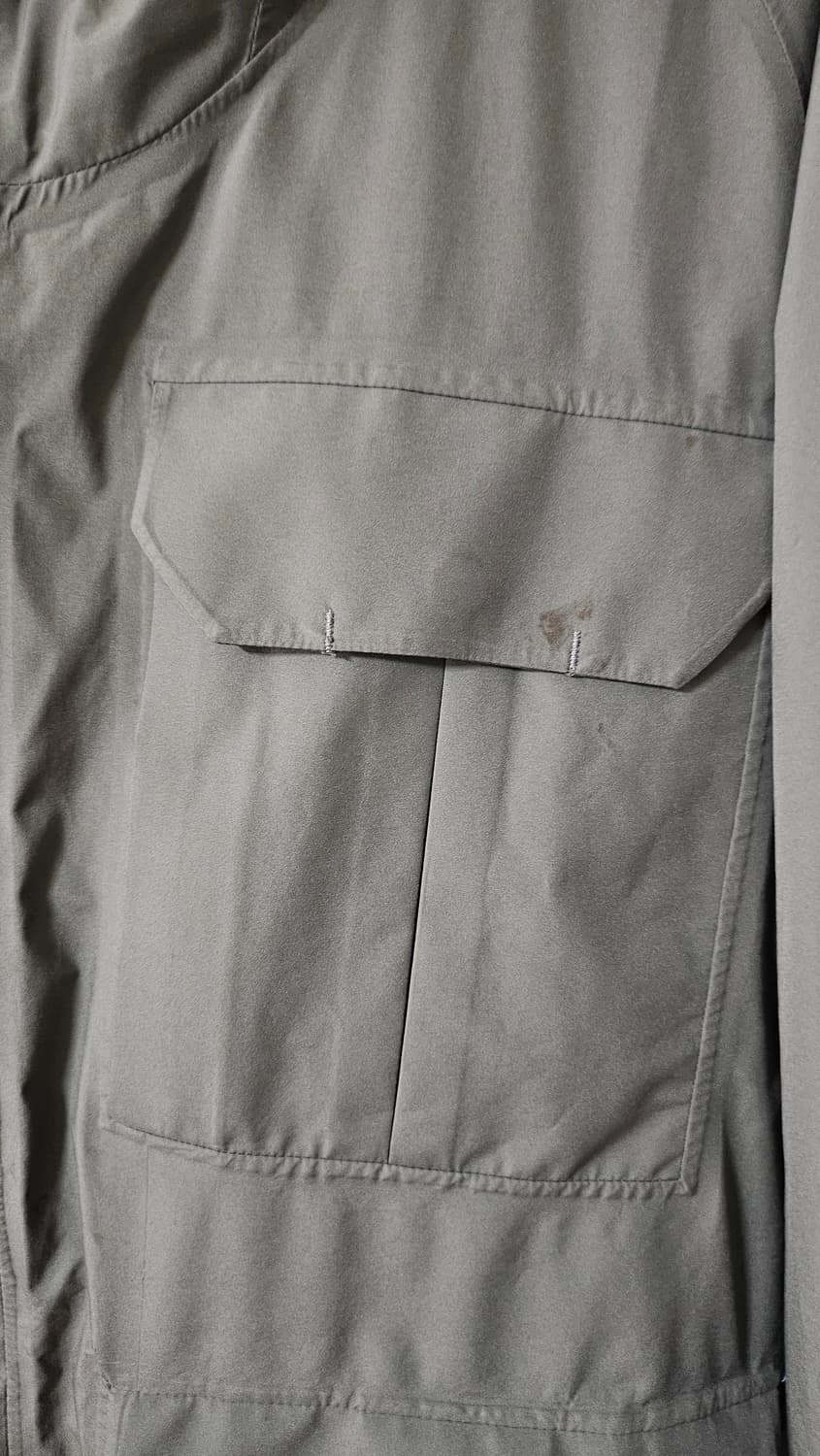 노스페이스 퍼플라벨 GORE-TEX 팩라이트

마운틴파커 L 상품이미지3