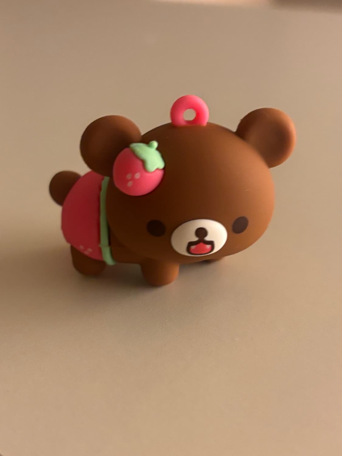 이디야 리락쿠마 네발 차이로이코구마 마그넷 키링 상품이미지1