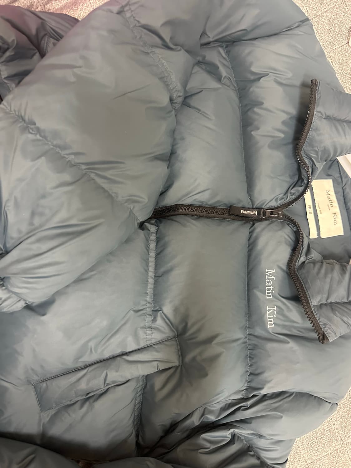 마땡킴 하이넥 클래식 크롭 퍼퍼 다운 점퍼 패딩 다크그린 상품이미지3
