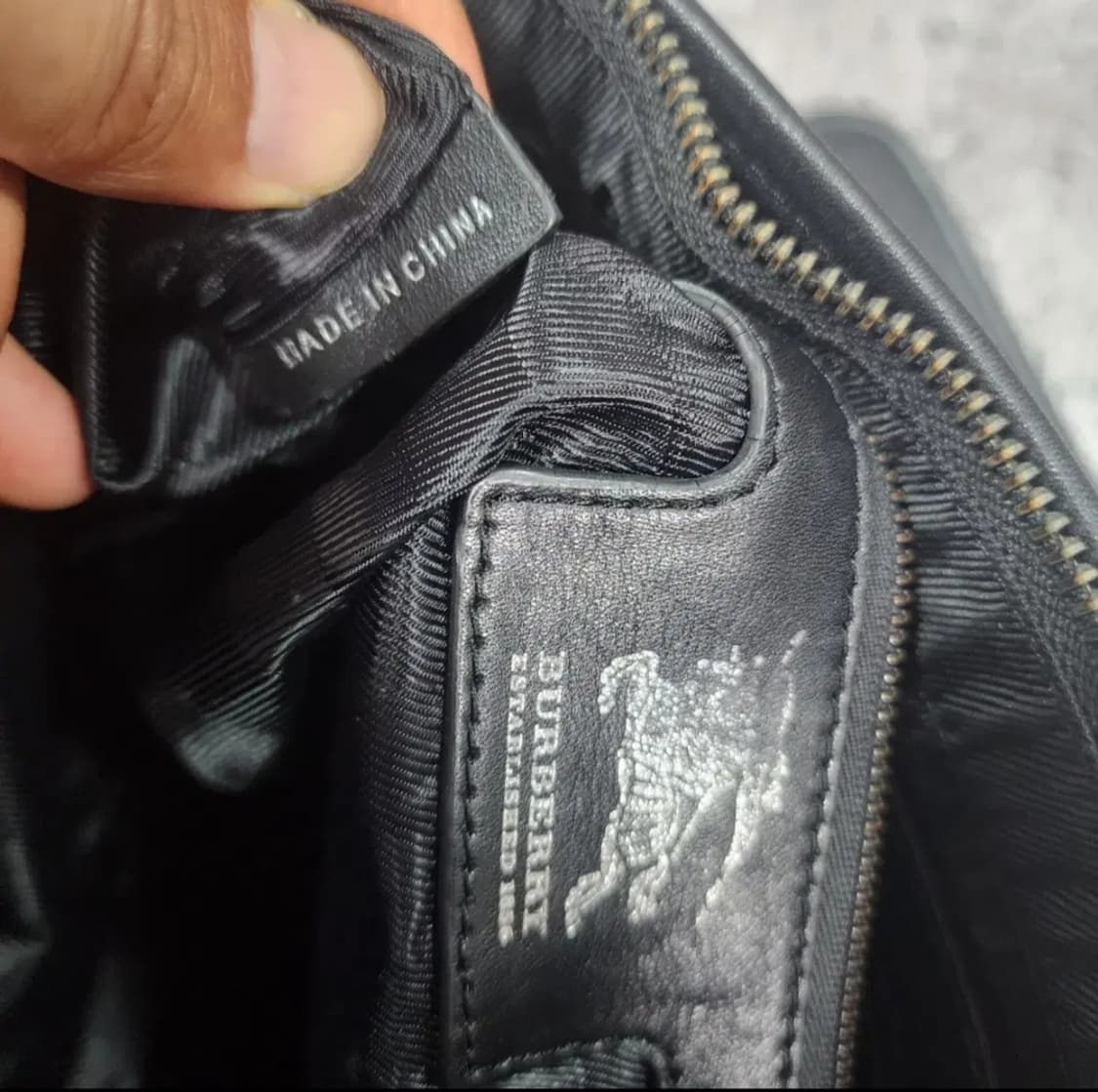 버버리 체크 PVC 크로스백 상품이미지10