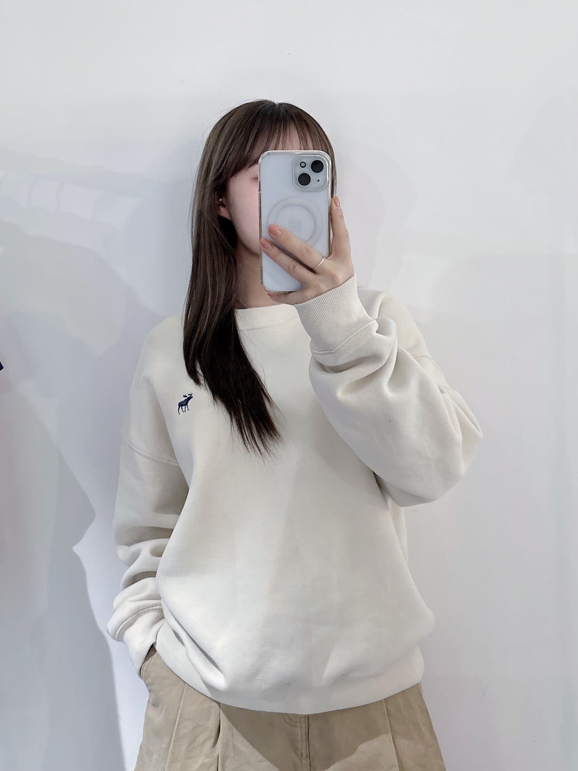 아베크롬비 스몰로고 크림 맨투맨 상품이미지2