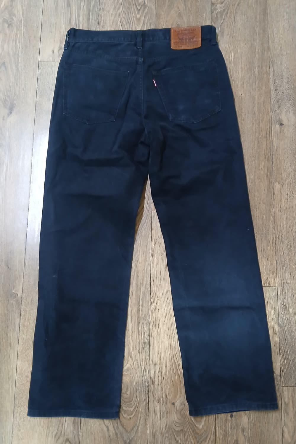 리바이스 702 블랙 팬츠 상품이미지2