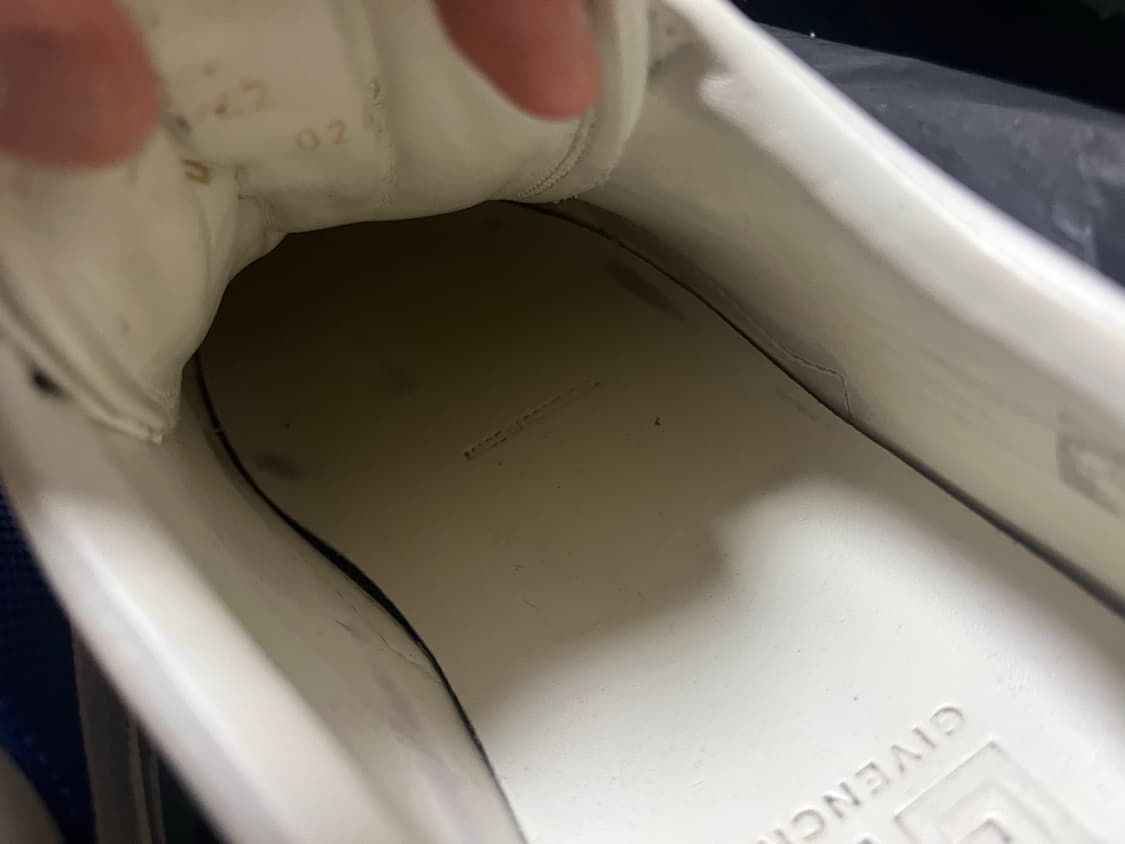 지방시 스니커즈 상품이미지2