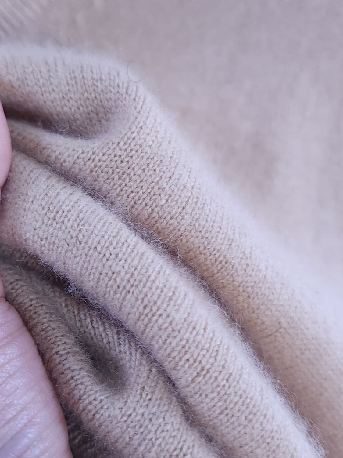 캐시미어100% 브이넥니트 상품이미지5