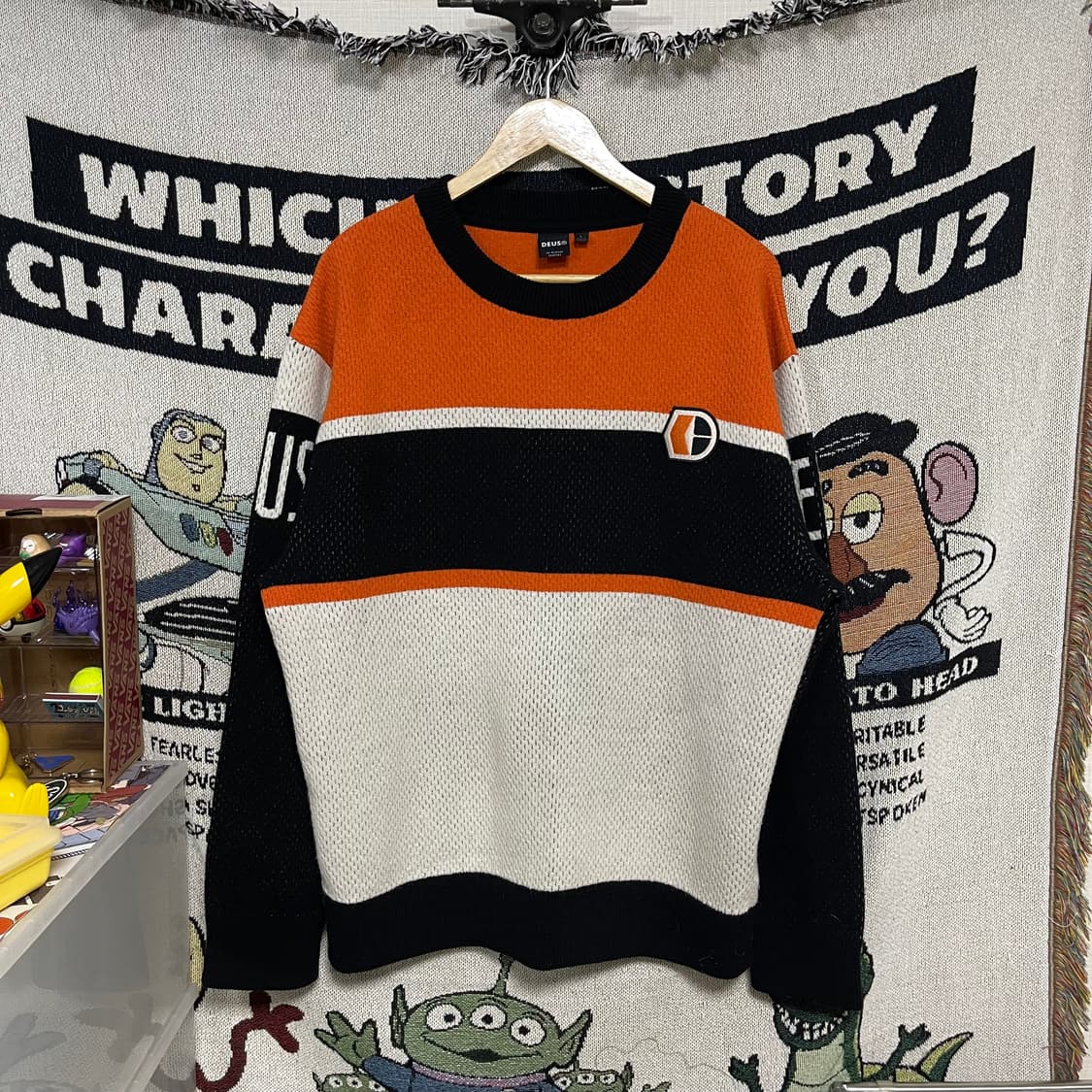 데우스 엑스 마키나 오렌지 니트 상품이미지2