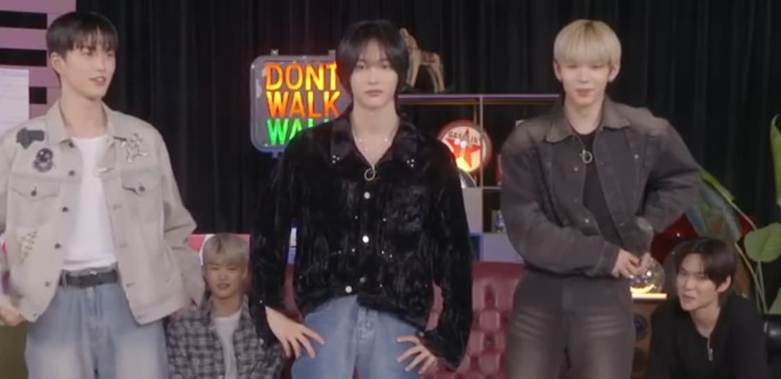 유스 플리츠 스터드 트러커 자켓 상품이미지3