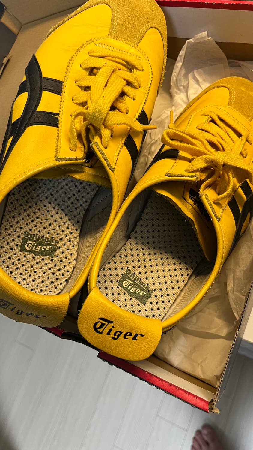 오니츠카타이거 멕시코66옐로우 275 판매 상품이미지1