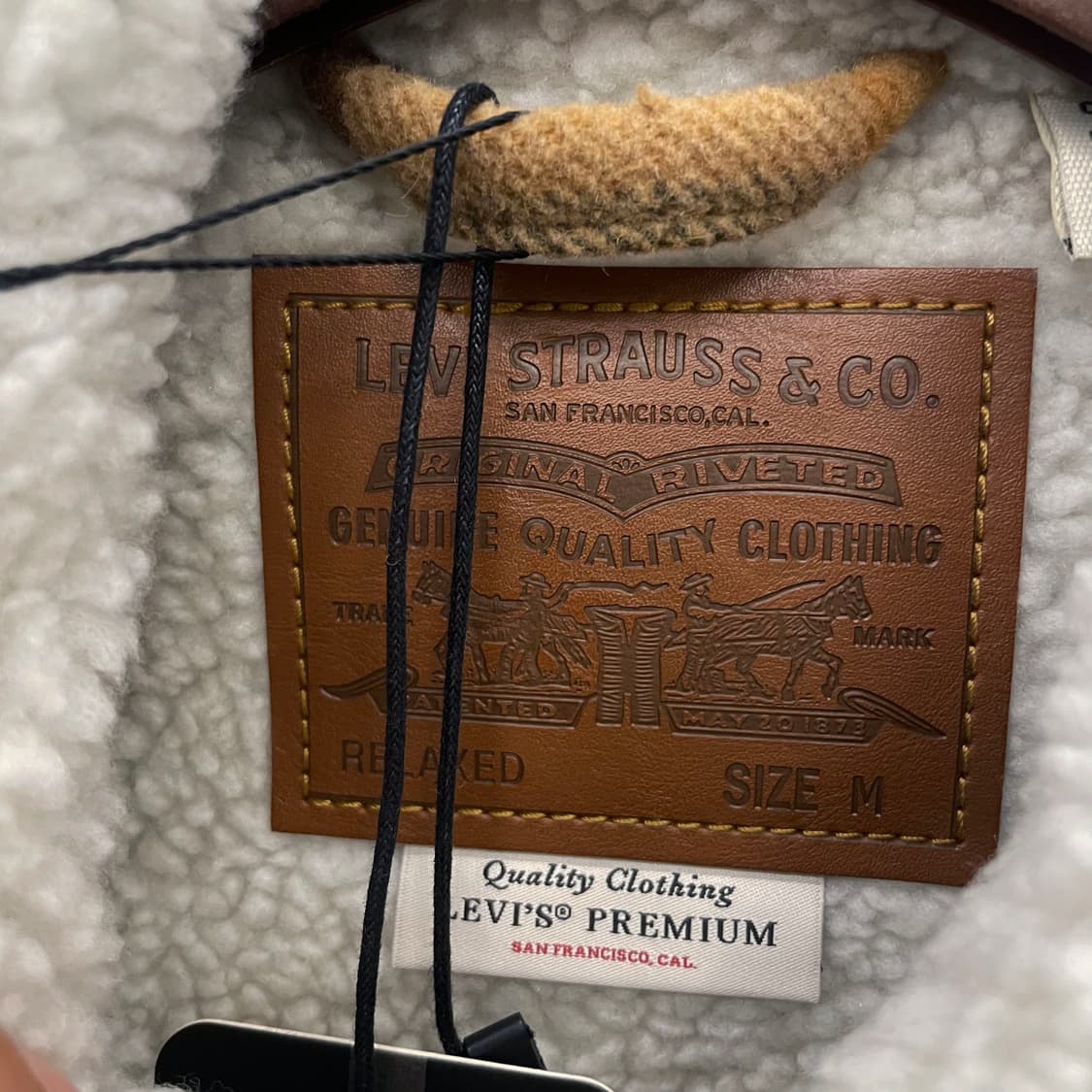 리바이스 프리미엄 체크 쉐르파 데님 트러커 자켓 상품이미지8