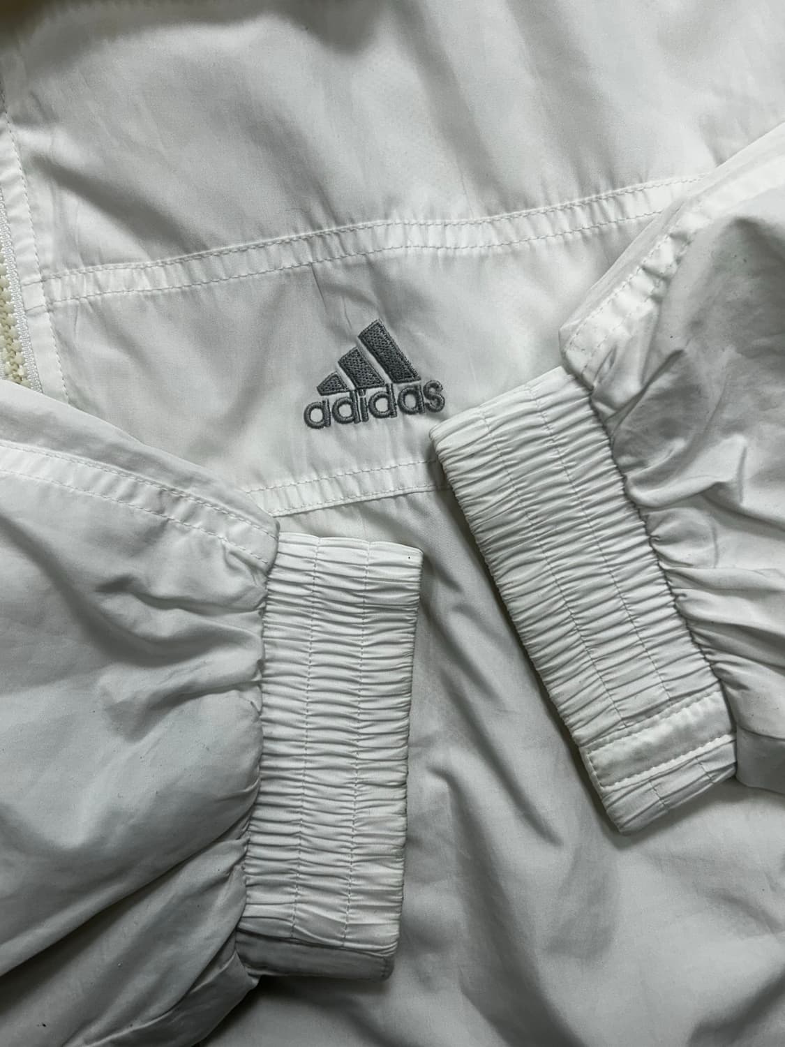 아디다스 00s 화이트 그레이 바람막이 L 상품이미지6