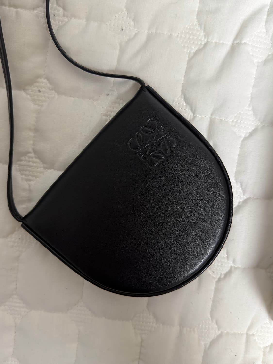 로에베 힐 파우치  상품이미지4