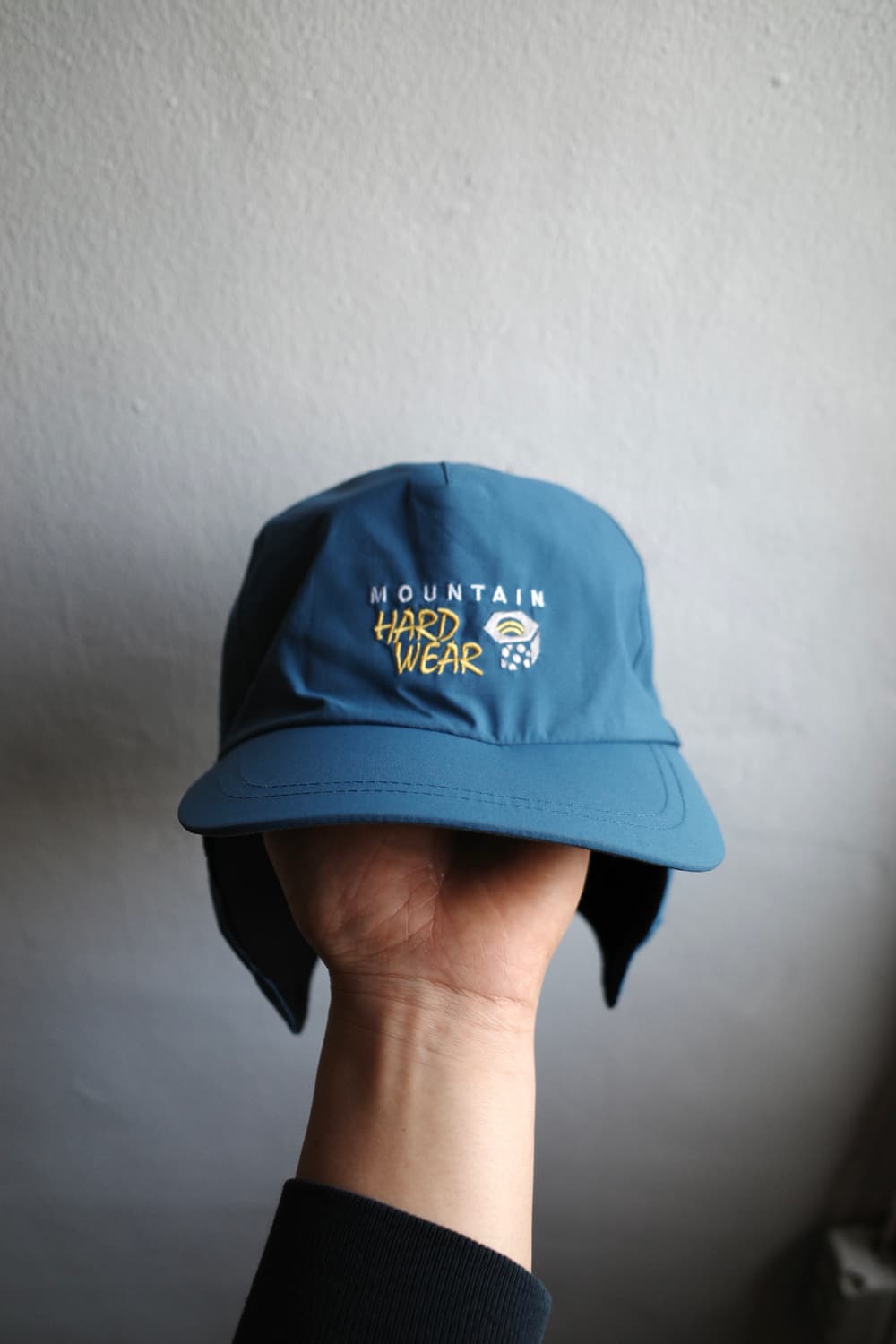 마운틴 하드웨어 고어텍스 이어플랩 캡  상품이미지1