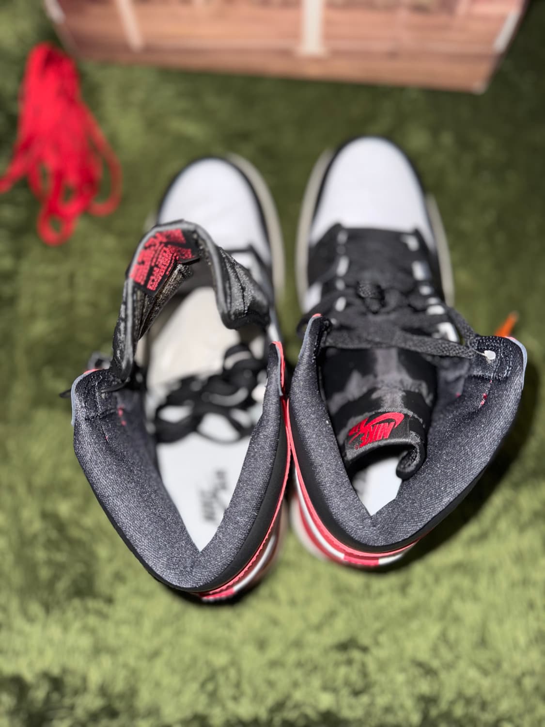 [300] 조던 1 레트로 하이 OG 블랙토 상품이미지3