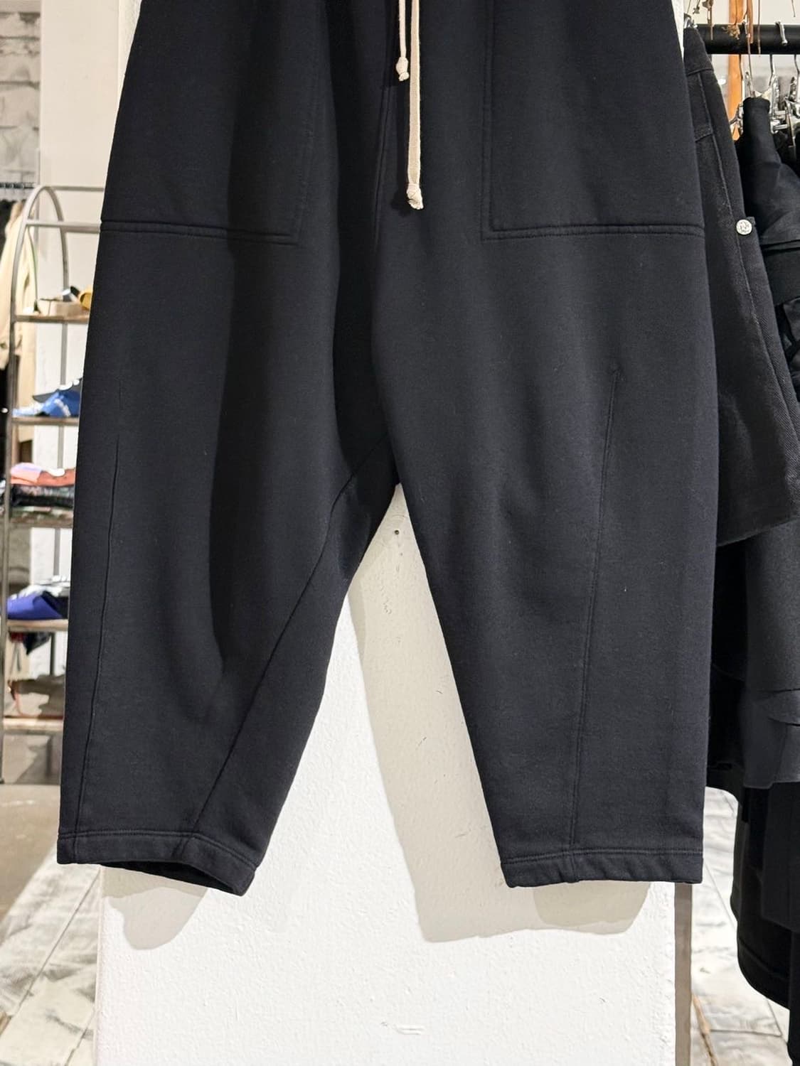 릭 오웬스 다크쉐도우 14fw 블랙 드로우스트링 크롭 팬츠 상품이미지3