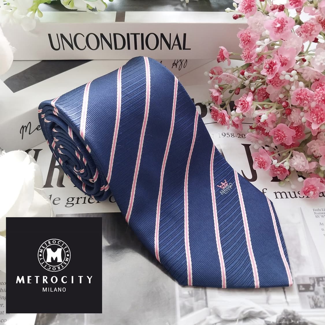 메트로시티 네이비 스트라이프 넥타이 8.3cm A+등급 K2396
 상품이미지1