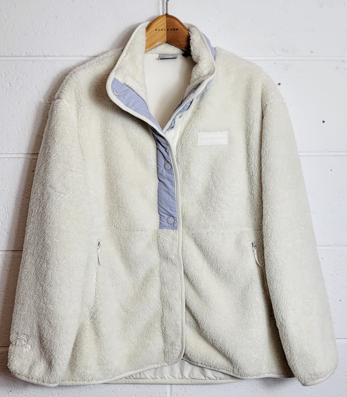 뉴발란스(여성용) 퍼플리스 하이넥 후리스자켓 판매 상품이미지2