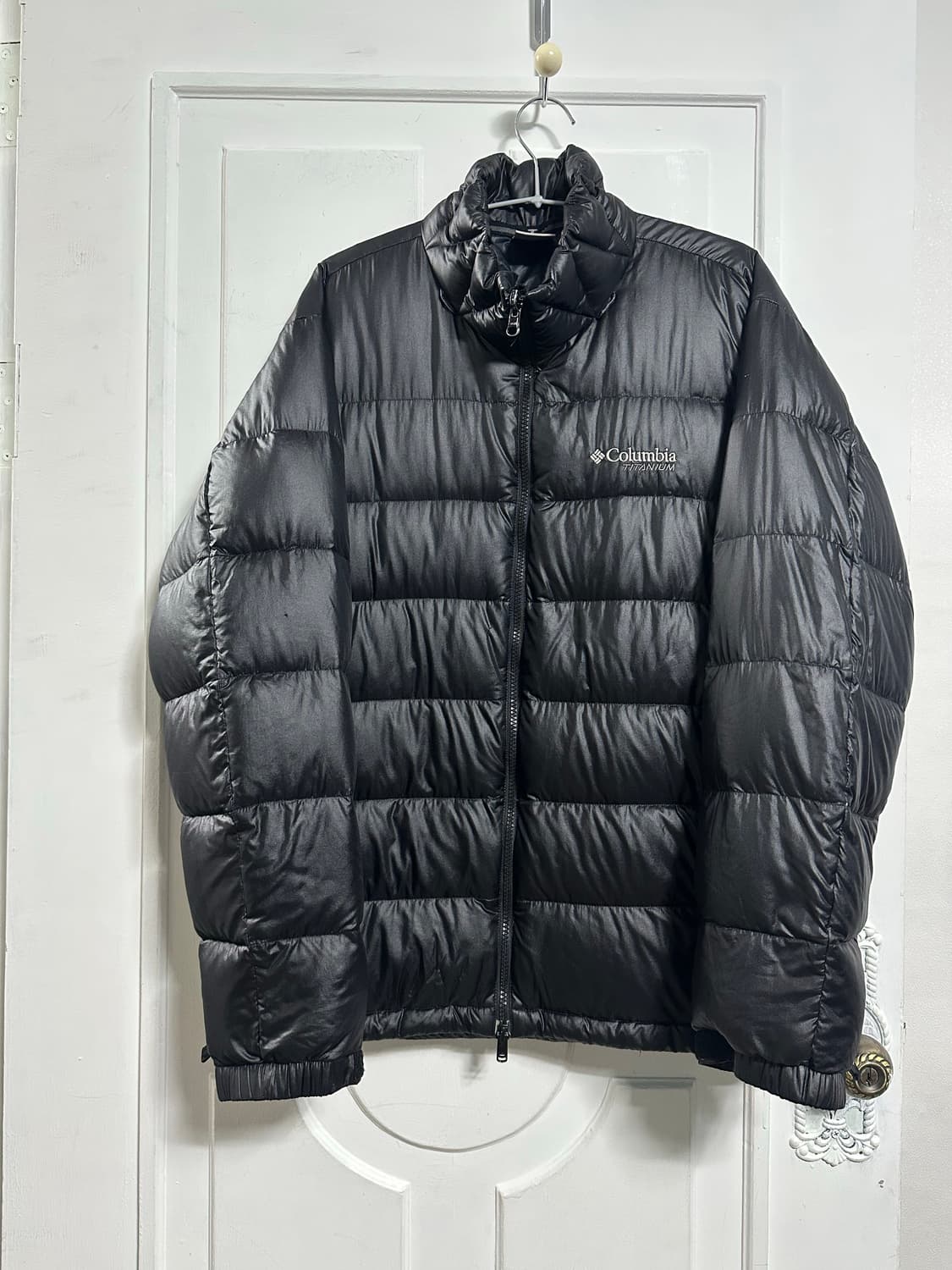 컬럼비아 티타늄 경량패딩 상품이미지1