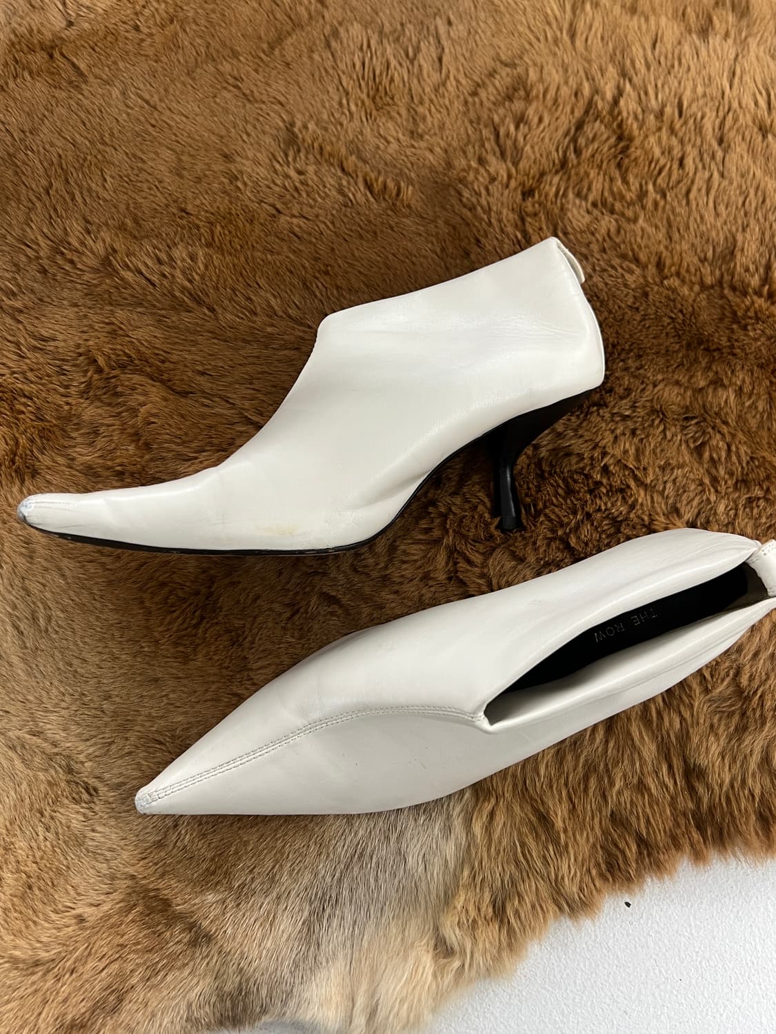 더 로우 브루주아 레더 힐  상품이미지9