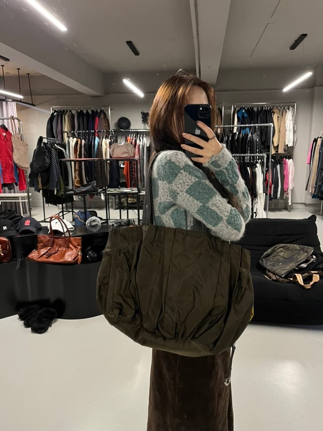 Y‘SACCS pleats ballon tote bag deep brow 상품이미지1