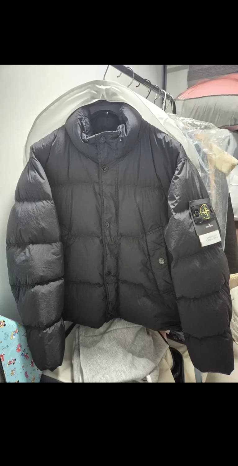 스톤 아일랜드 25fw 논후드 크링클랩스 L사이즈 판매해요 상품이미지1