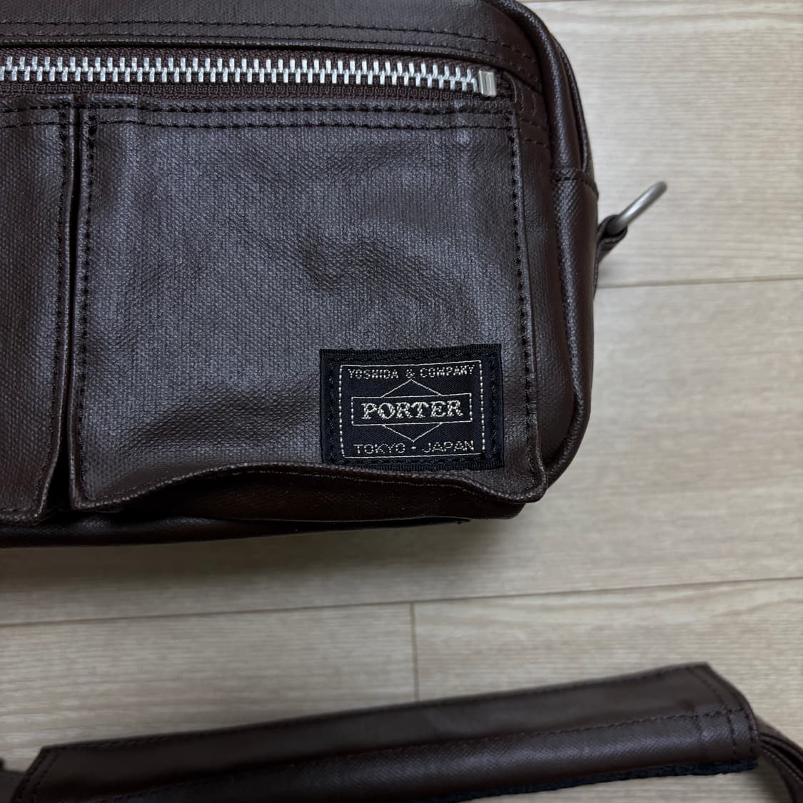  요시다포터 porter 카메라백 프리스타일 브라운 (미사용에 가까움) 상품이미지3