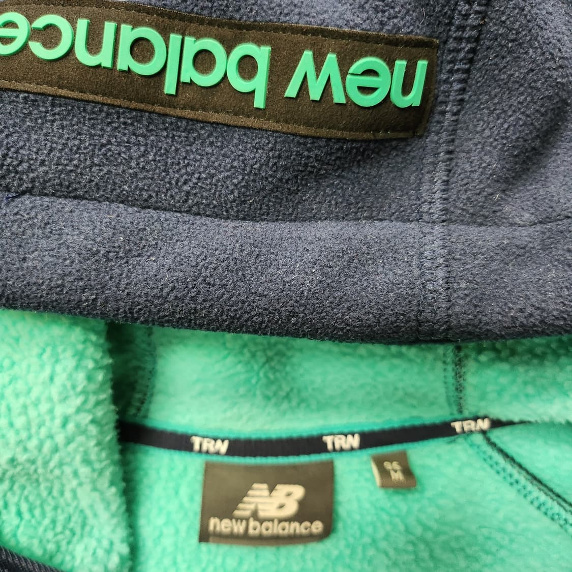 데상트 후리스 상품이미지2